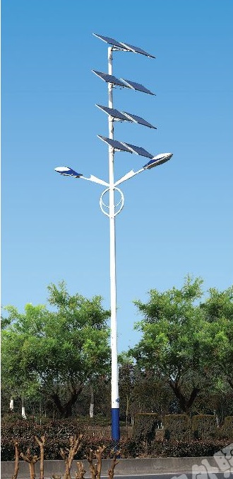 8-12米藍色螺旋臂LED雙燈頭太陽能