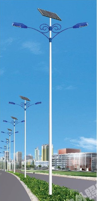 8-12米藍(lán)色花臂LED雙燈頭太陽能路